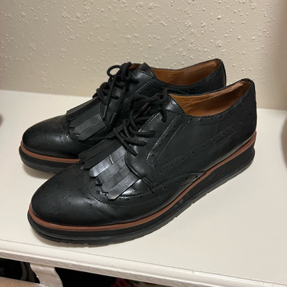 Franco Sarto Oxford platforms, size W8, black, great condition.